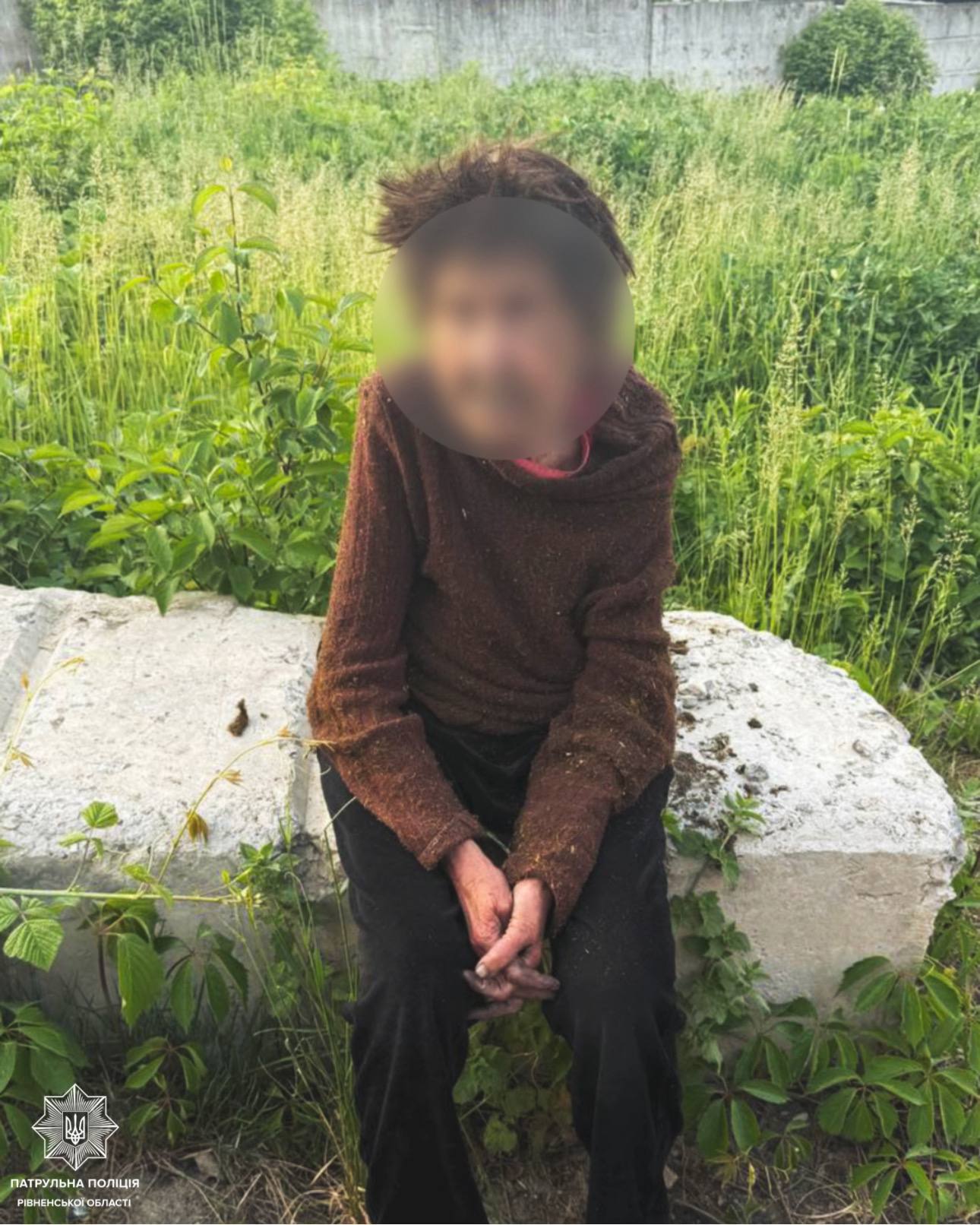 Рівненські патрульні повернули додому жінку, яка загубилася