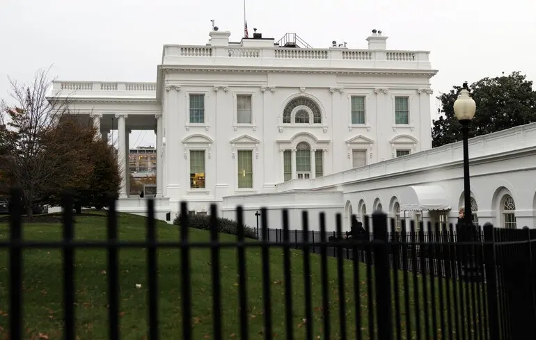 США тиснуть на Україну у питанні санкцій проти Білорусі — …