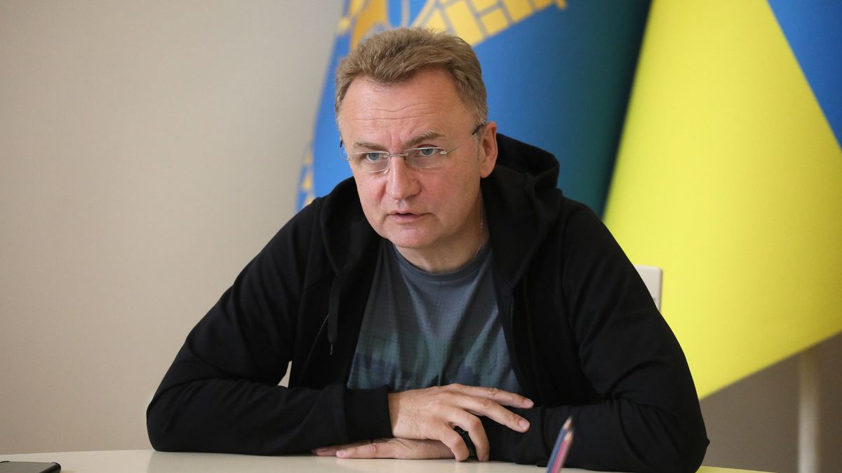 Садовий наклав вето на рішення про підземний паркінг на площі …
