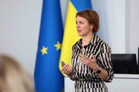 Садовий у квітні преміював Бартошик на 40 тисяч гривень