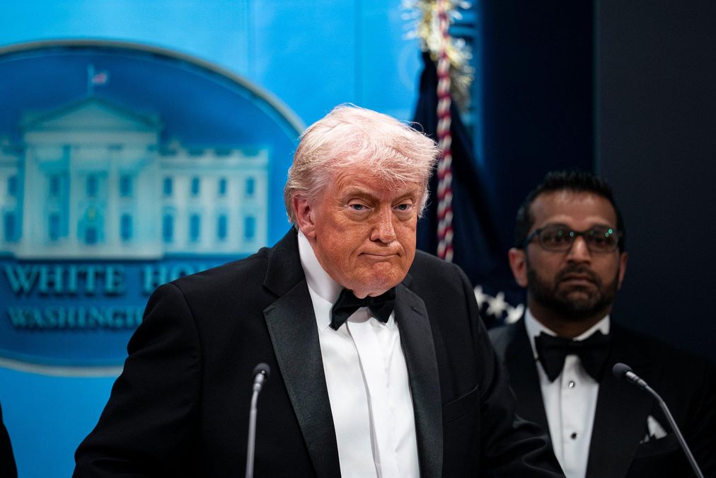 Саме тому війна триває: Трамп вкотре розкритикував Байдена за допомогу …