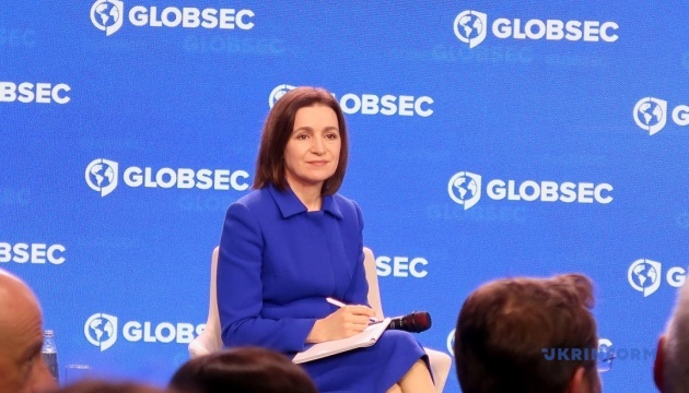 Санду на конференції GLOBSEC: Підтримка має посилюватися, щоб Україна могла …