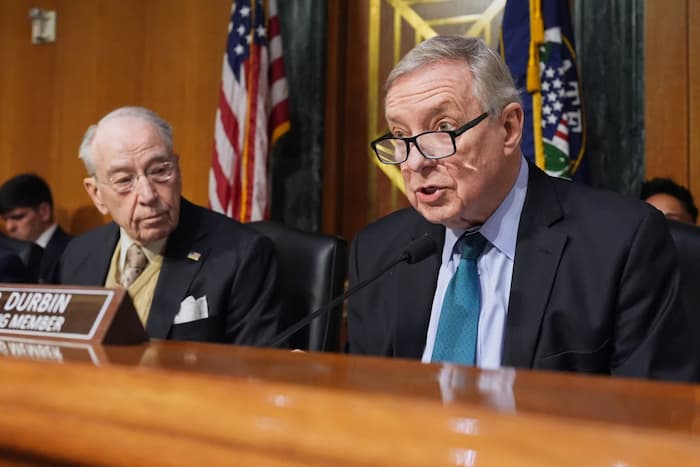 Сенатори США вимагають розблокувати 600 мільйонів доларів для України та …
