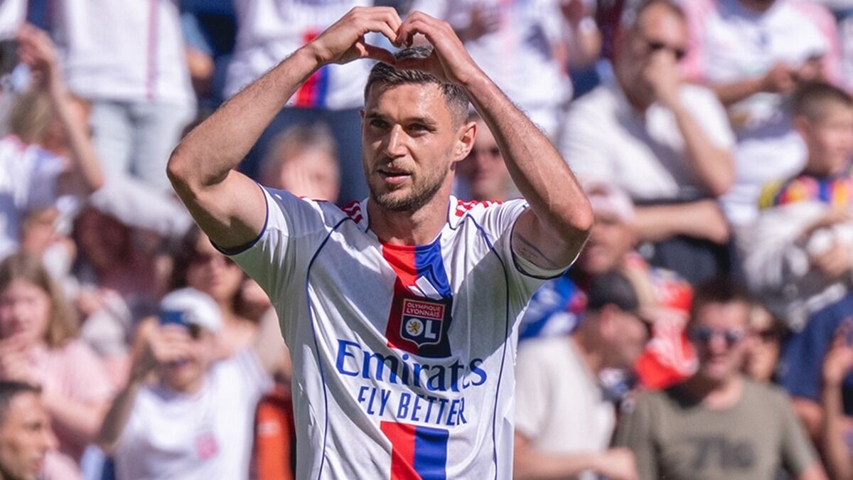 Яремчук потрапив до престижної символічної збірної: дубль форварда Ліону не …