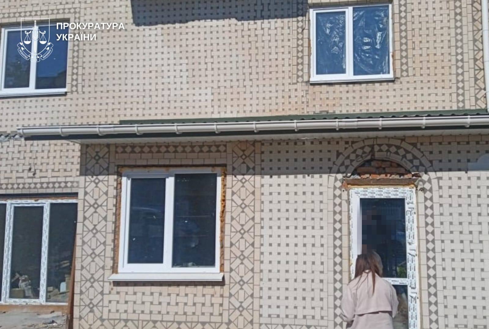 Скандал навколо будинку для родини ВПО на Хмельниччині: у справі …