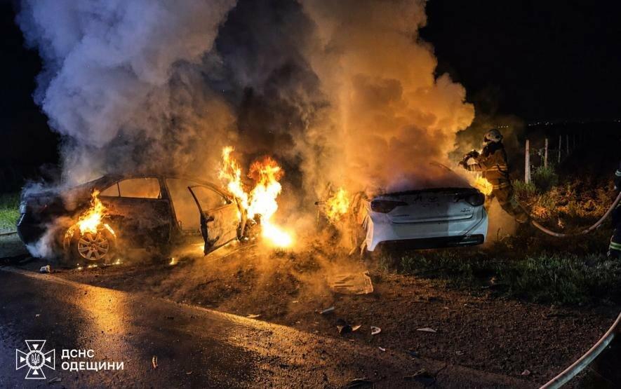 Смертельна ДТП спалахнула під Одесою: згоріли три авто
