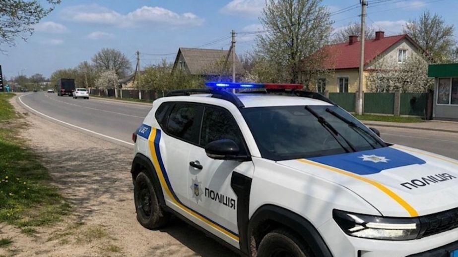 Солдат у СЗЧ поцупив мобільний у пенсіонера на Дніпропетровщині