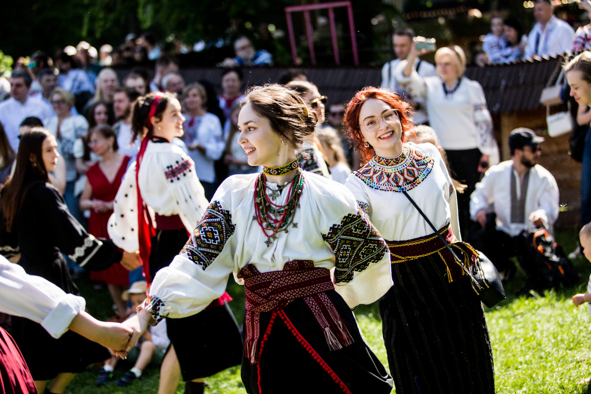 Сотні років тому вишиванки були зовсім іншими. Майстриня розкрила унікальні …