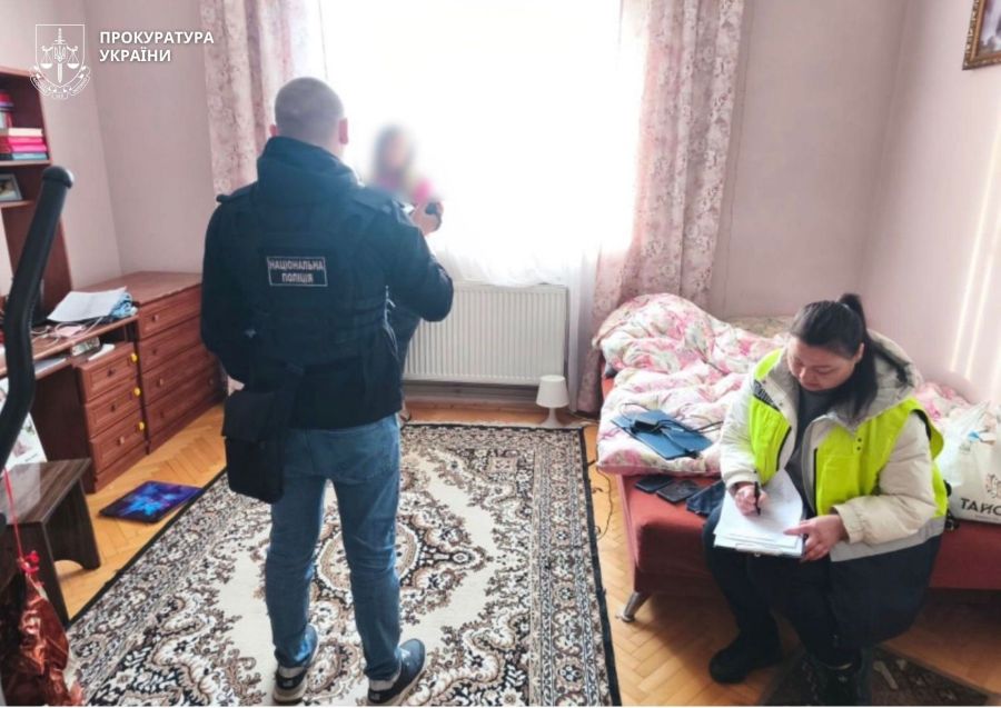 Спецтариф на "кохання": У Франківську таксистка організувала бізнес на секс-послугах