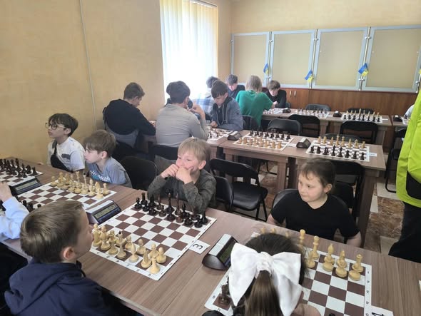 Спортивні тріумфи Коломийщини: юні атлети району підкорюють обласний етап ліг …