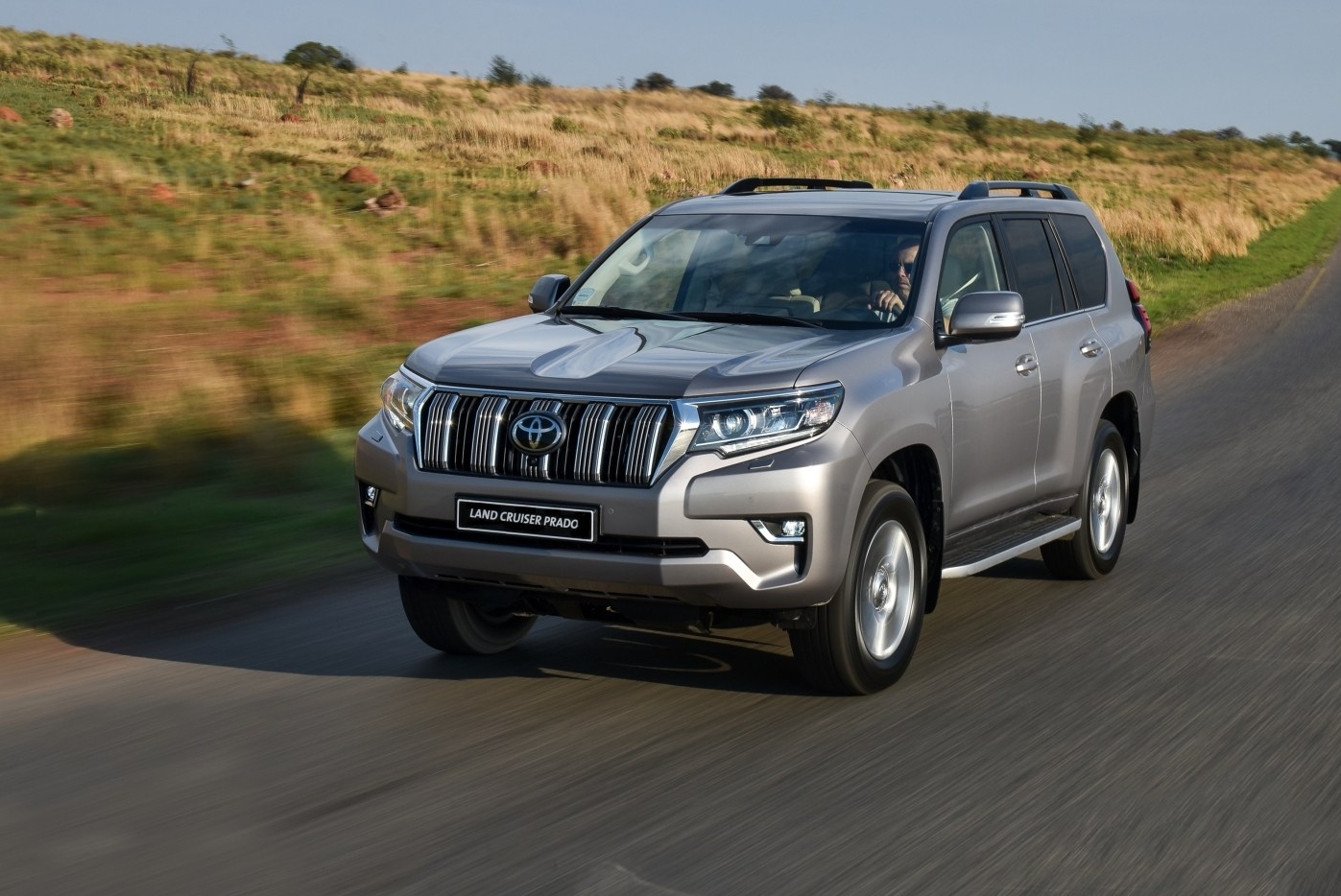 Справа про недбалість: Суд арештував Toyota Land Cruiser Prado голови …