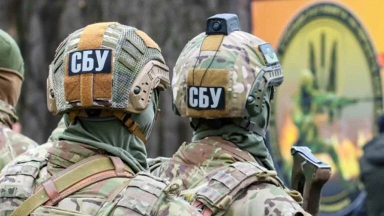 Співробітники СБУ прийшли з обшуками до ТЦК у Дніпрі – …
