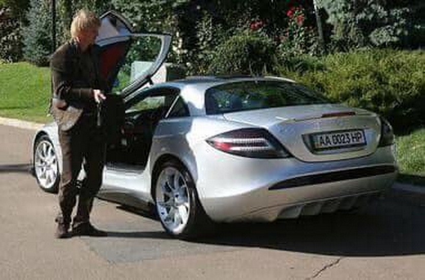 Стала відома доля Mercedes-Benz SLR McLaren футболіста Гусіна