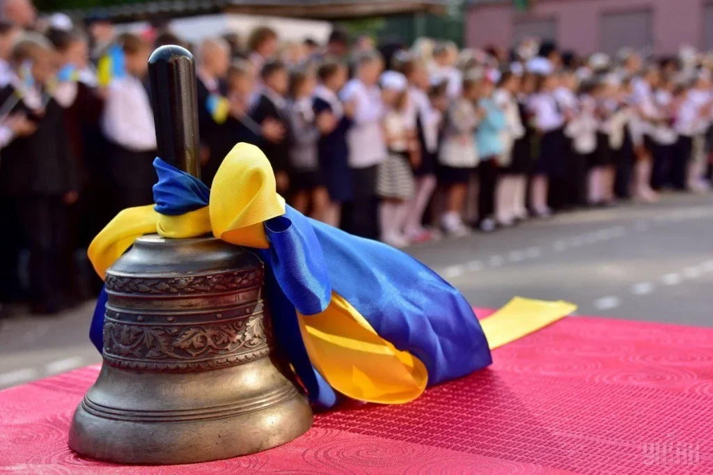 Стало відомо, коли в школах Буковини завершиться навчальний рік