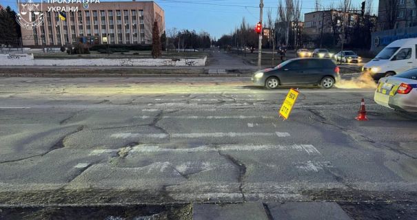 Пролетіла на "червоне": суддю на BMW, яка збила дитину на …