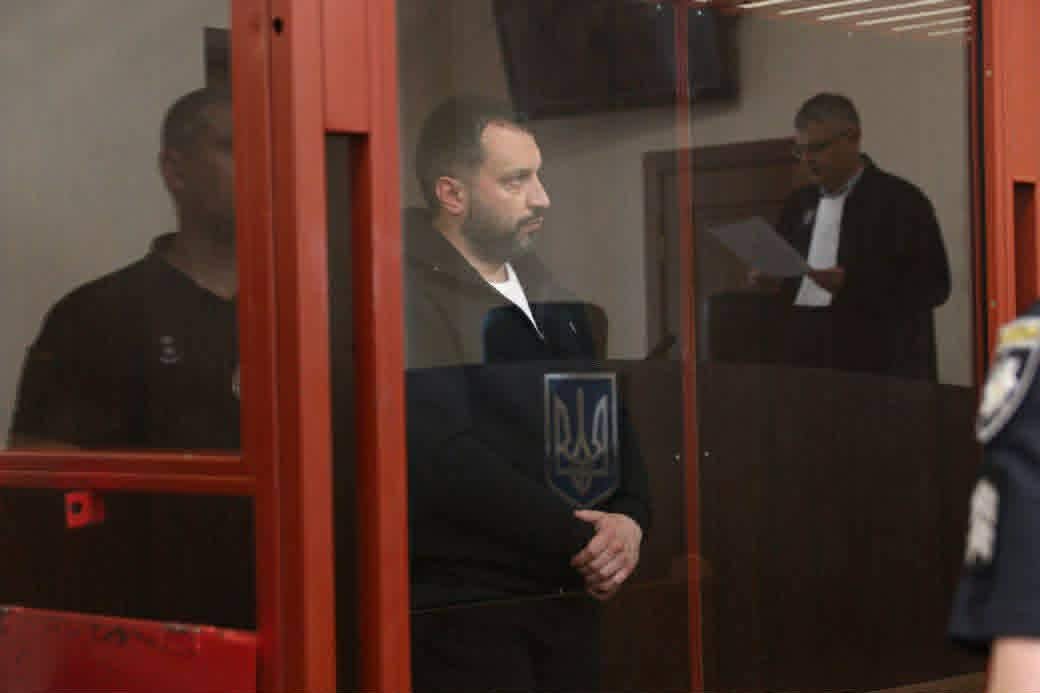 Суд обрав запобіжний захід першому заступнику головного слідчого поліції Тернопільської …
