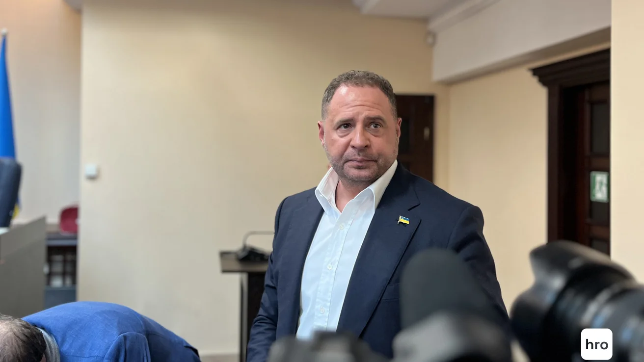 Суд щодо Єрмака продовжиться завтра. Що він сказав сьогодні – …