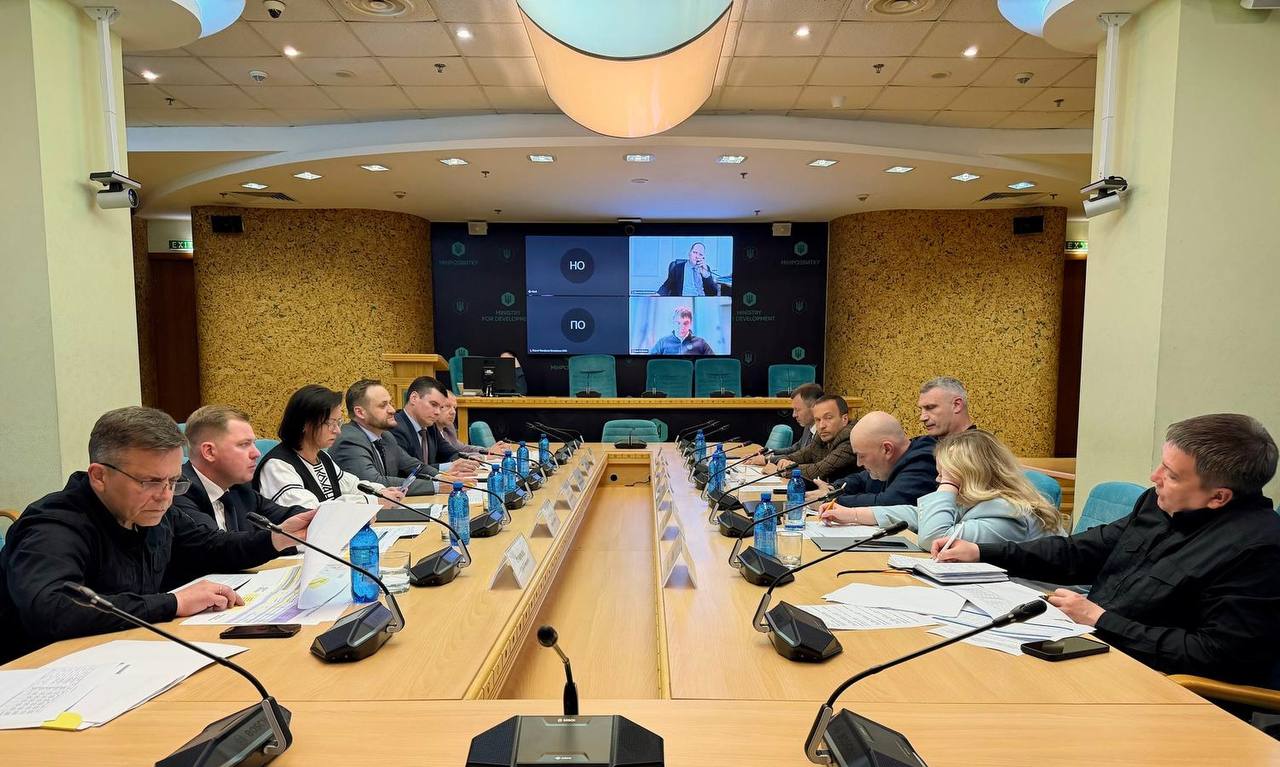 Суперечка між центральною владою та КМДА щодо підготовки до зими