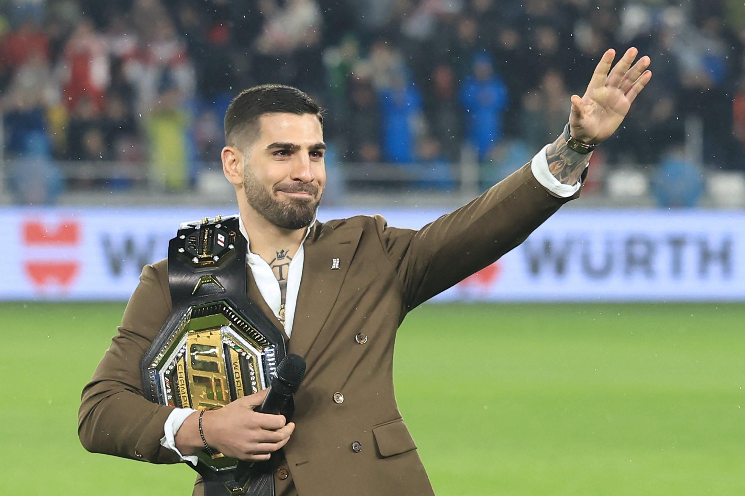 Суперзірка UFC, який підтримує Україну, потролив Трампа у Білому домі …