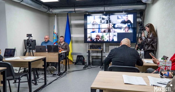 Сєнкевич доручив обладнати приміщення для засідань депутатів сучасною конференц-системою: «Щоб …
