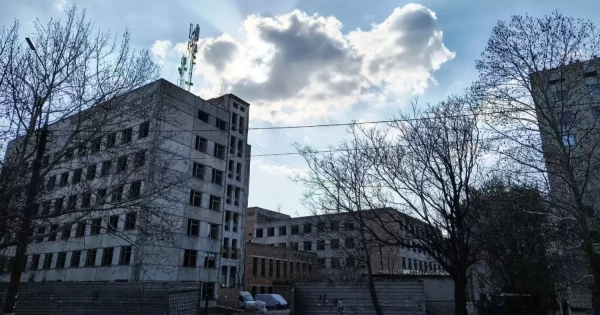 Сєнкевич пропонує передати недобудову зі стоянкою на 3-й Слобідській КП …