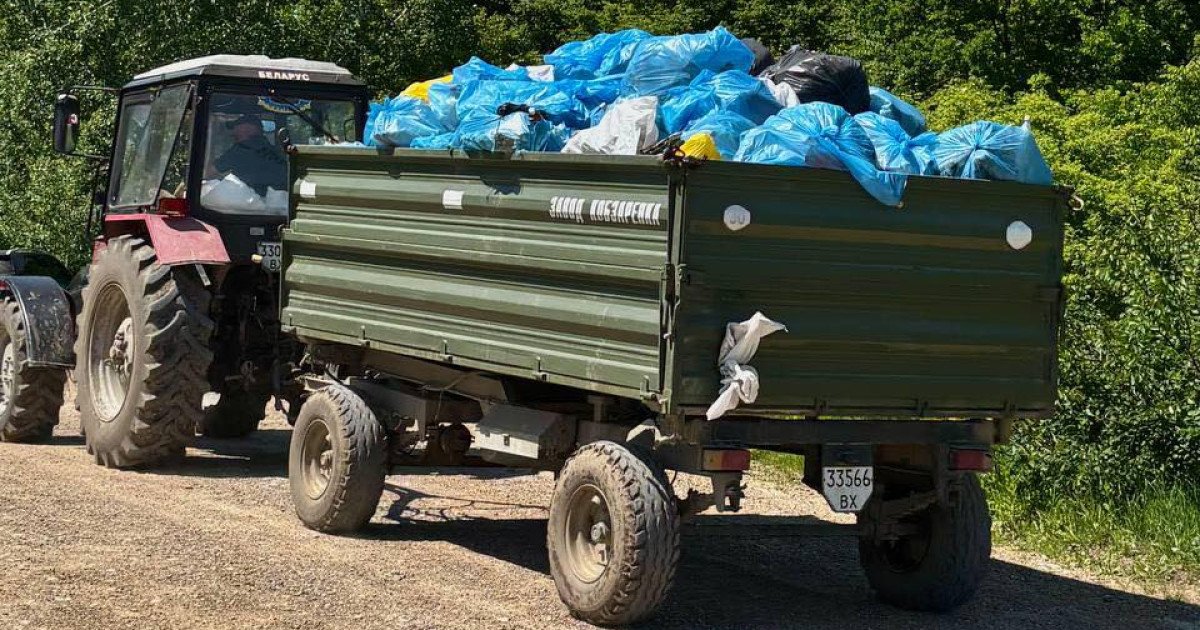 Сім тонн сміття зібрали під час толоки у «Цуманській пущі»