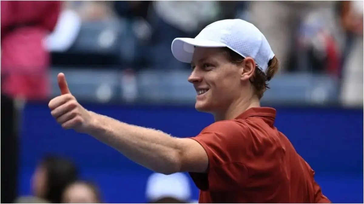 Сіннер показав свої футбольні скіли – робить те, що деякі …