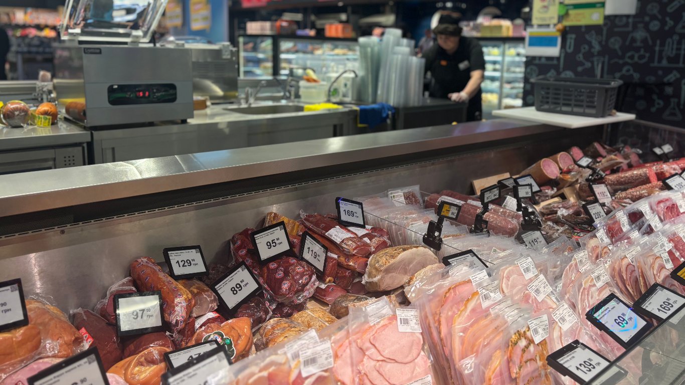 Знижки в супермаркетах до 60%: на які продукти різко впали …