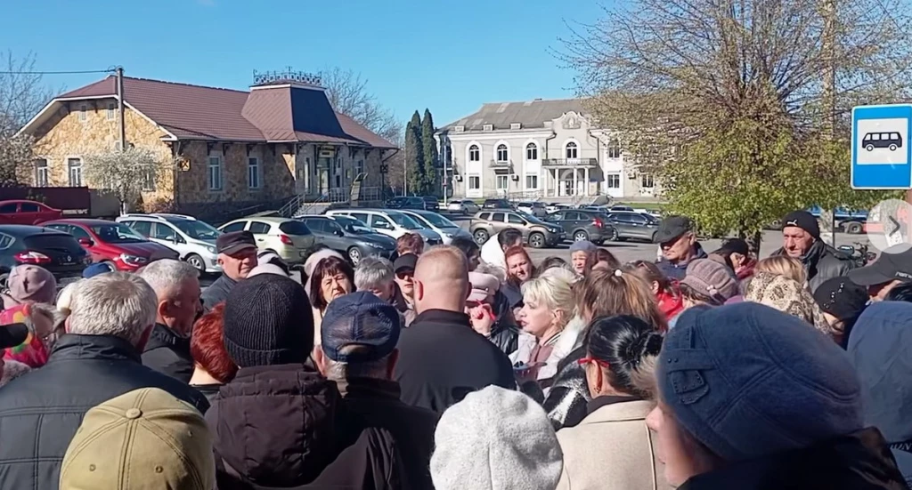 Тарифний протест у Гайсині: мешканці виступили проти підвищення вартості водопостачання