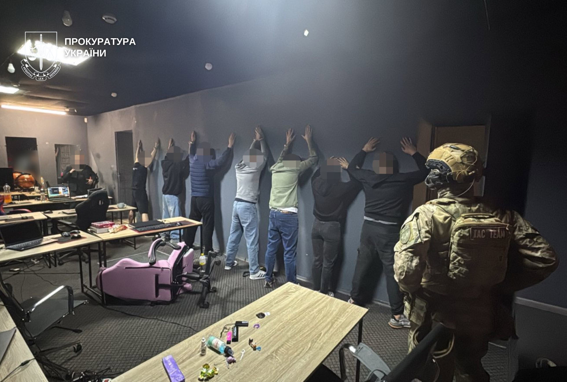 На Дніпровщині викрили два шахрайські кол-центри: збитки – 3 млн …