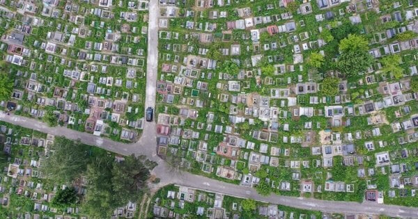 Територією Голосківського цвинтаря курсуватиме мікроавтобус для відвідувачів