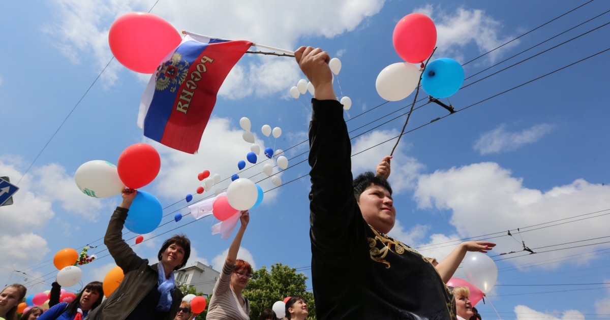 Тихий травень. У Криму скасовують святкові демонстрації через війну