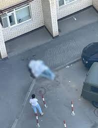 Трагедія у Львові: на Левандівці жінка випала з вікна та …