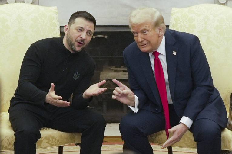 Трамп: "Мені подобається Зеленський, хоч він і хитрий хлопець"