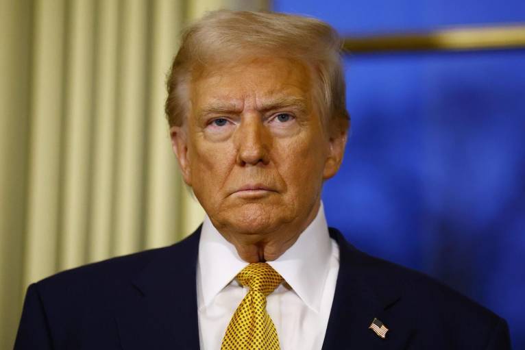 Трамп: "Мерц абсолютно неефективний, хай займається Україною"