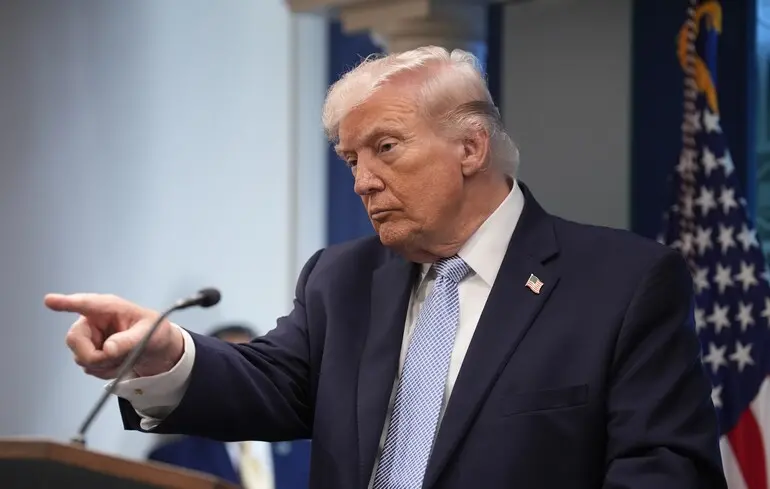 Трамп відклав підписання указу про регулювання ШІ через побоювання уповільнення …