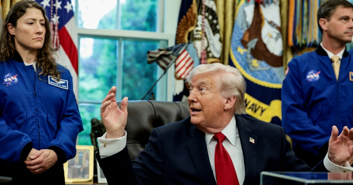 Трамп на пропозицію Путіна щодо Ірану закликав його зосередитися на …