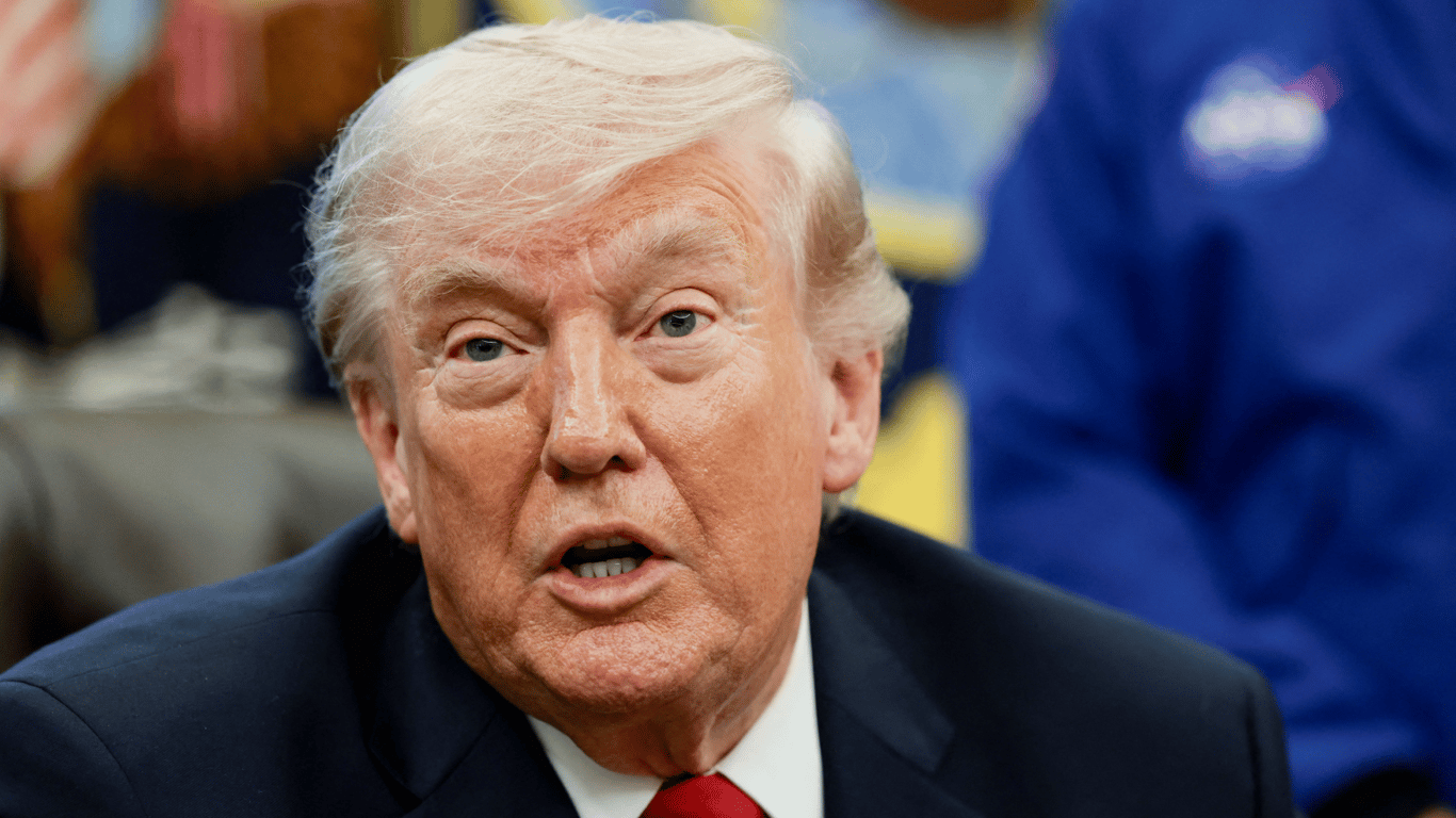 Трамп переплутав Україну та Іран, заявивши, що Київ зазнав поразки