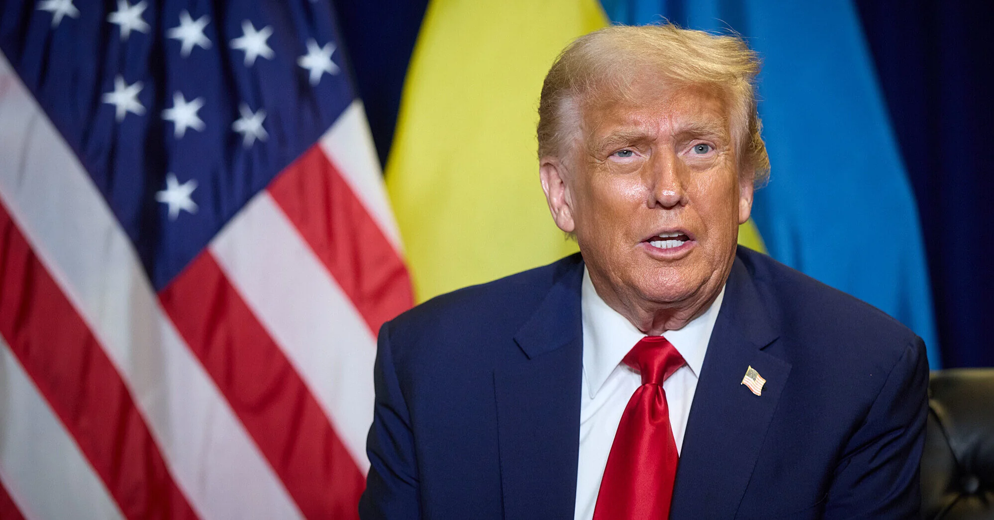 Трамп про причину продовження війни в Україні: Байден дав їм …