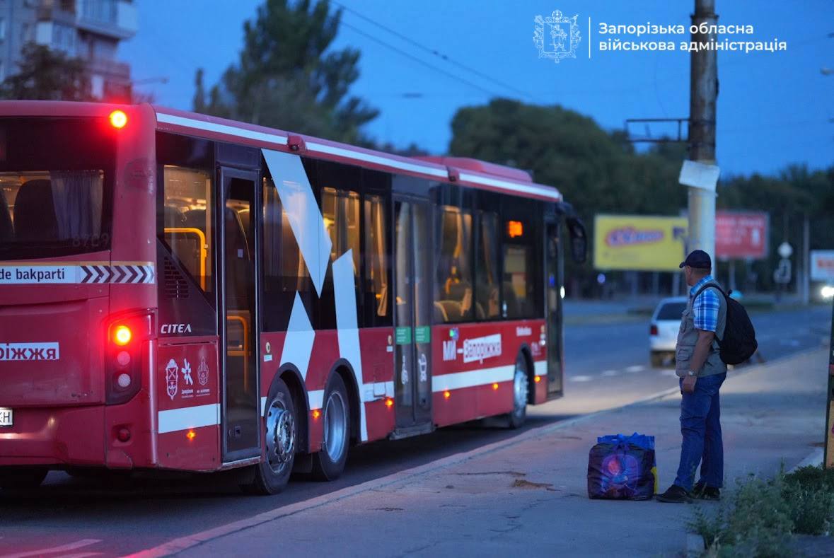 Транспорт у Запоріжжі змінив рух: маршрути