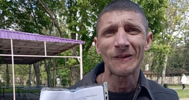 Тримали "в заручниках" п'ять годин: на Одещині чоловік з інвалідністю …