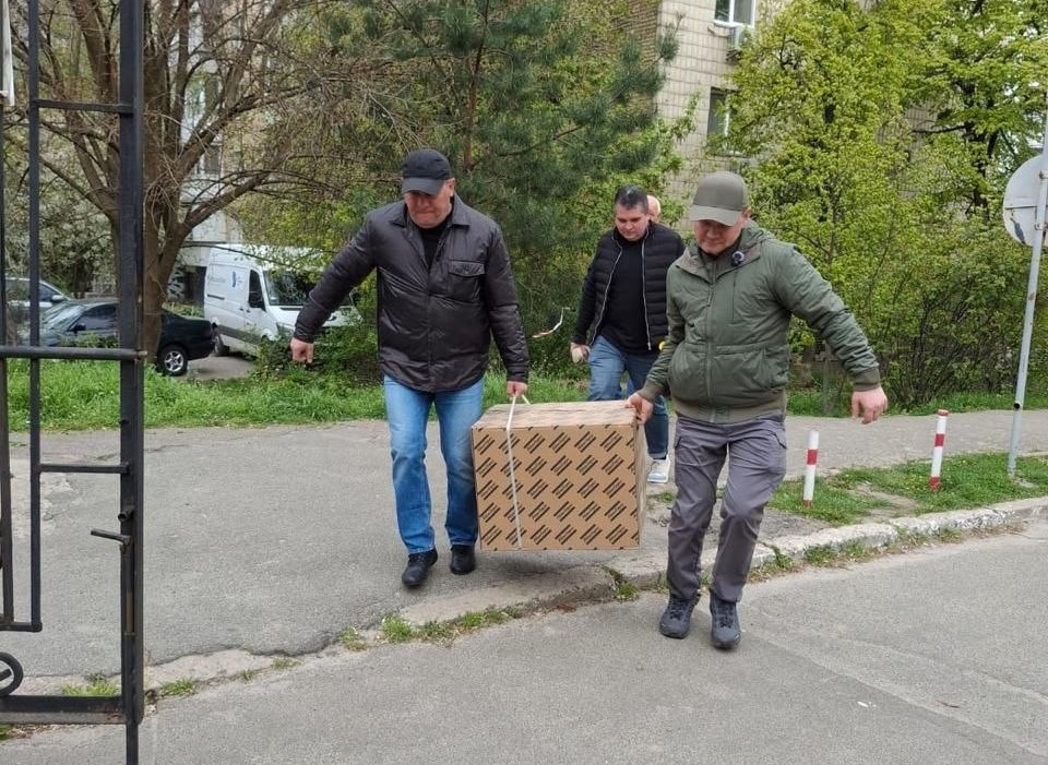 Три освітні заклади Подільського району отримали генератори