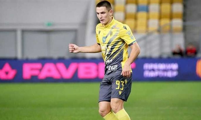 Три прізвища постійно. Журналіст назвав гравця Руха, який найближче до …
