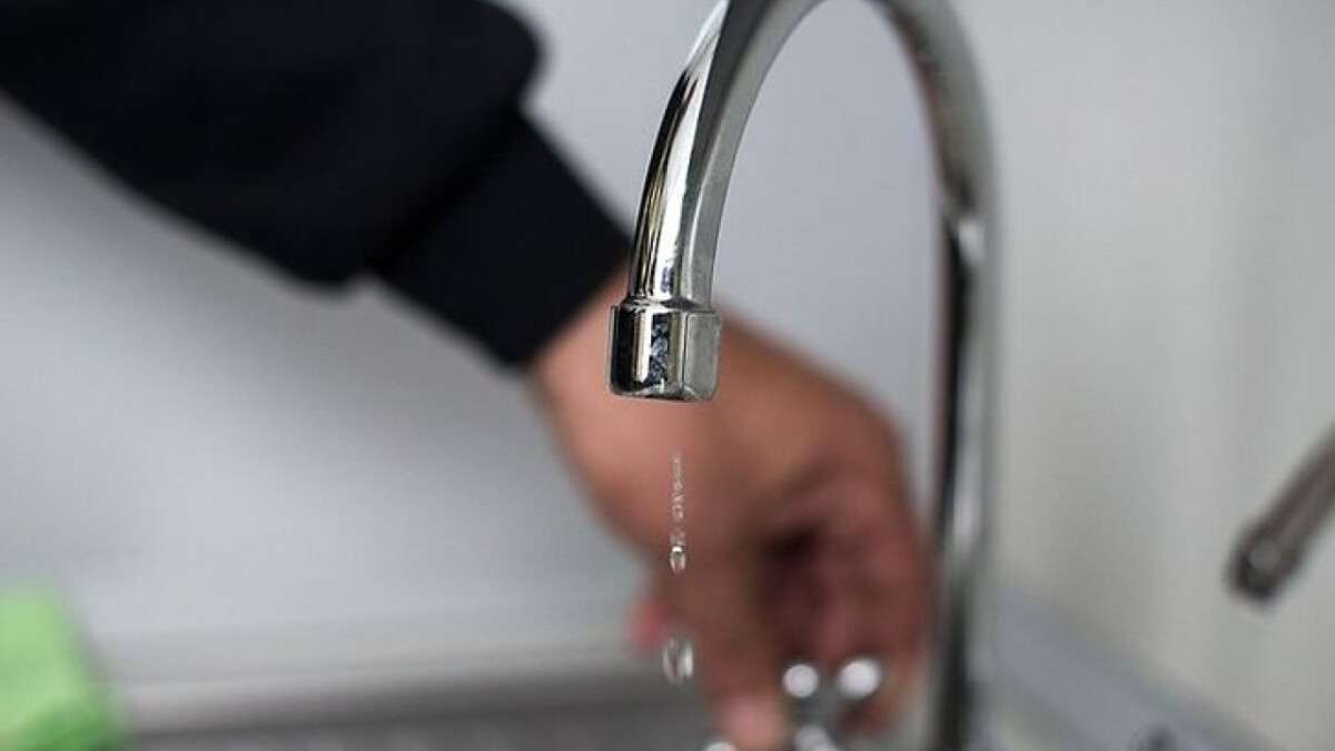Три селища біля Дніпра залишилися без води: відома причина