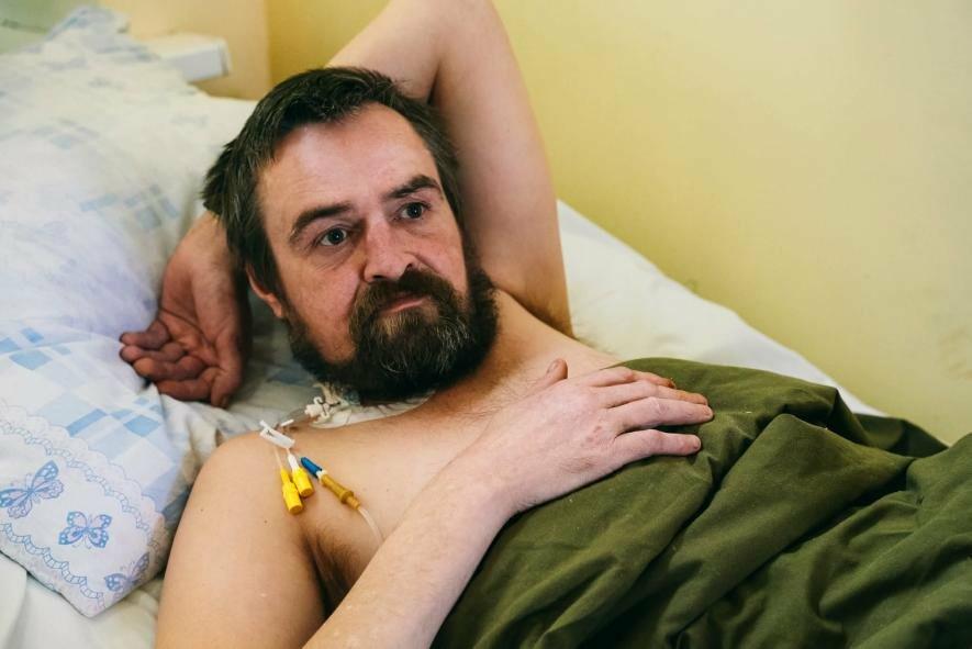 Три тижні між життям і смертю: історія бійця, який виживав …