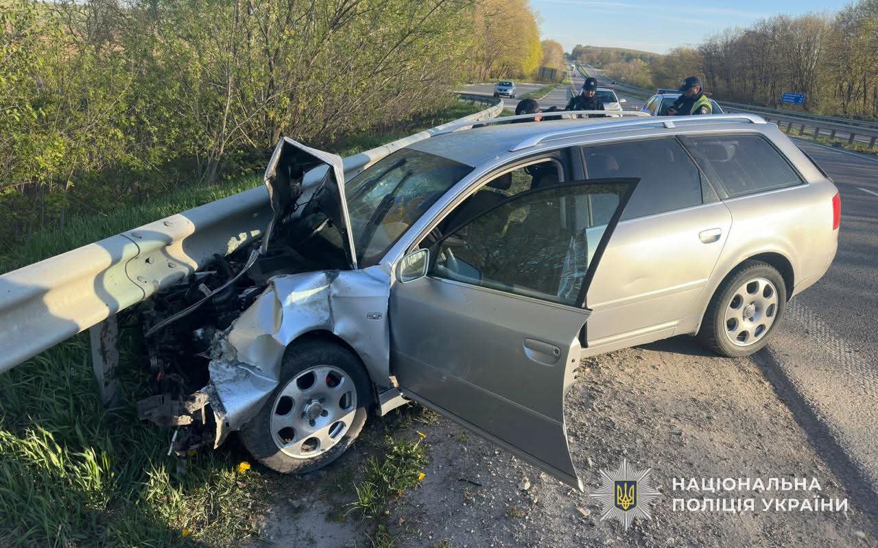 Троща на «Доманово — Тереблече»: у селі Острів водій Audi …