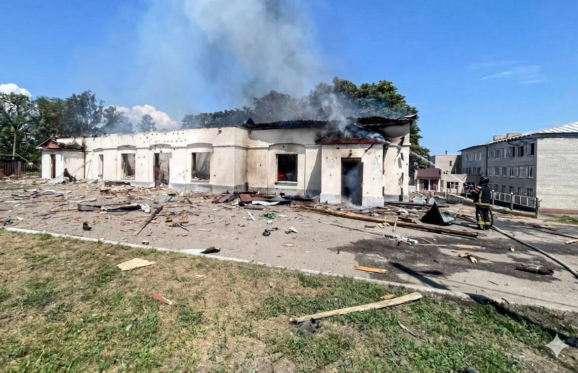 Троє жінок постраждали внаслідок ракетного обстрілу центру Балаклії