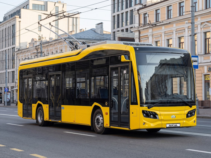 Турецька компанія доставила в Україну сотий 12-метровий тролейбус AKIA
