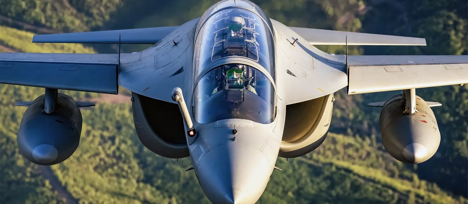 Турецькі розробники керуватимуть дронами Kizilelma за допомогою винищувача M-346