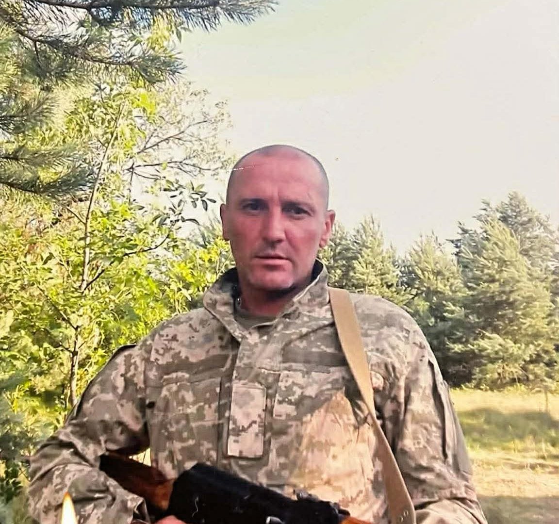 Тячівщина у жалобі: громада прощатиметься із полеглим захисником Михайлом Гребенаром